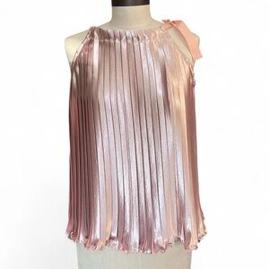 Chic Metallic Pink Pleated Tank Top